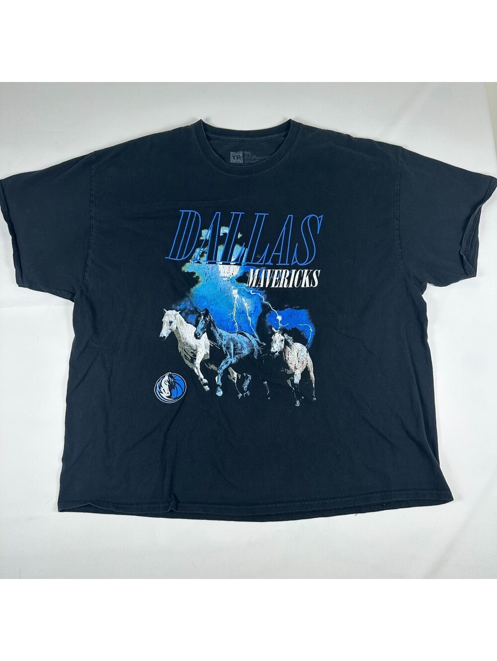 Dallas Mavericks Mens 3XL Black Horses Lightning Graphic Tee Short Sleeve Cotton